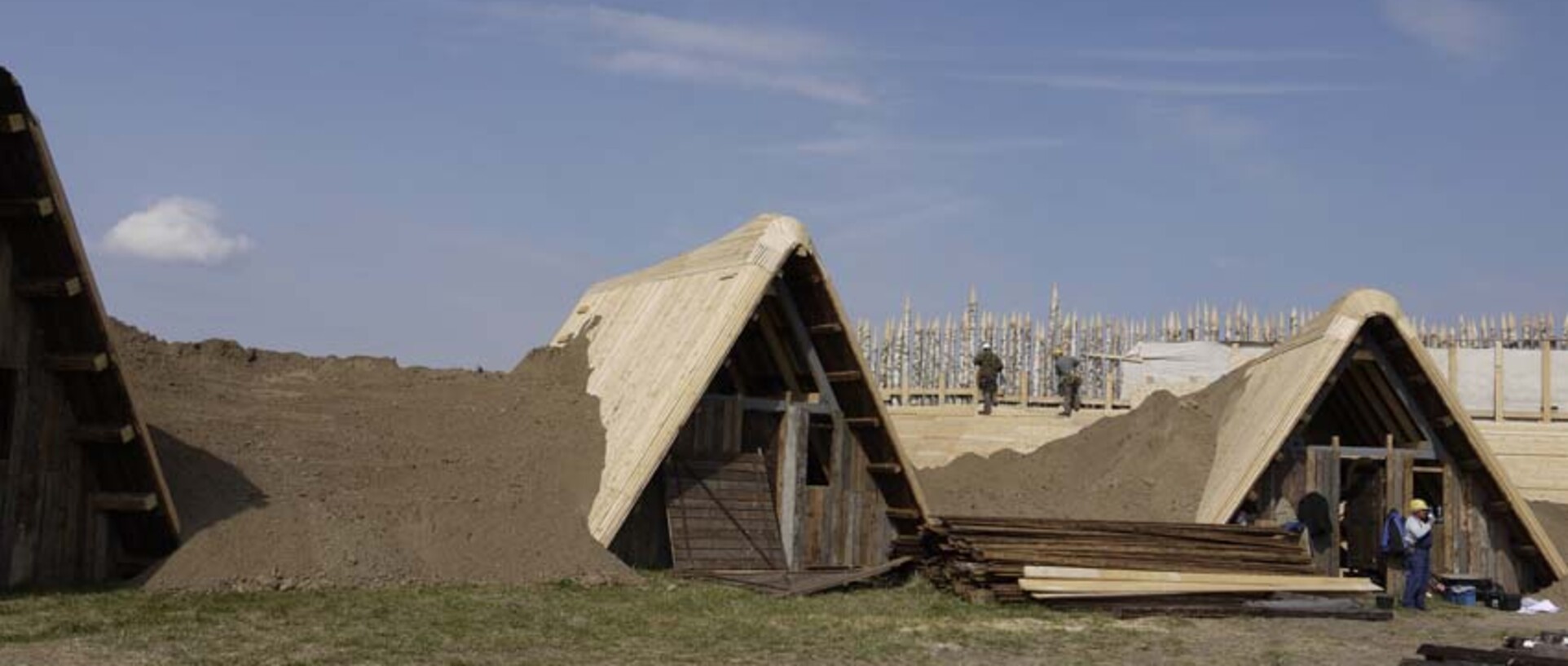 adc-asterix-obelix-au-service-de-sa-majeste_village_breton_construction_4.jpg