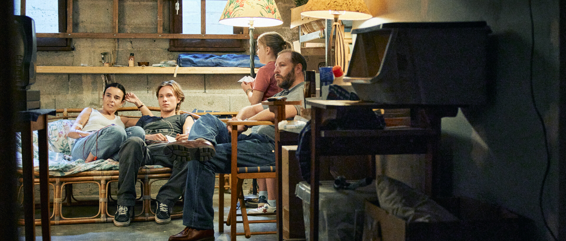 adc-en-attendant-la-nuit_ealn_j9_garageferal_hd-20.jpg