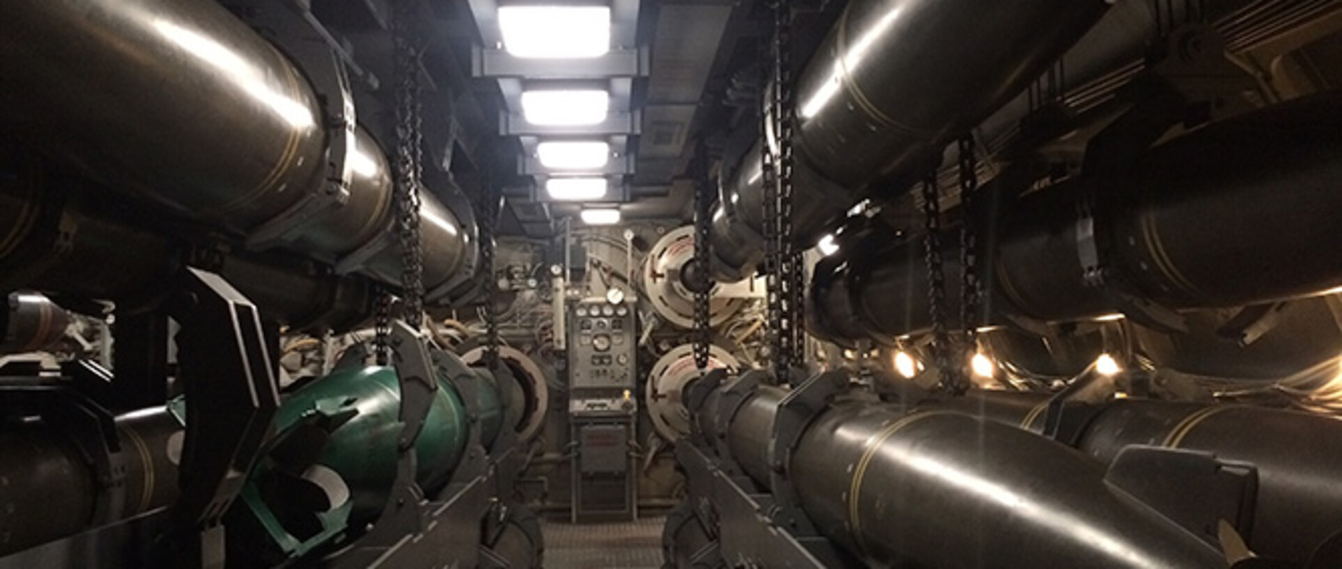 adc-kursk_15_torpedoes_room_04.jpg