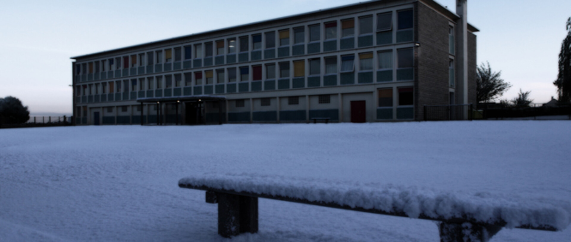 adc-les-profs_facade-neige.jpg