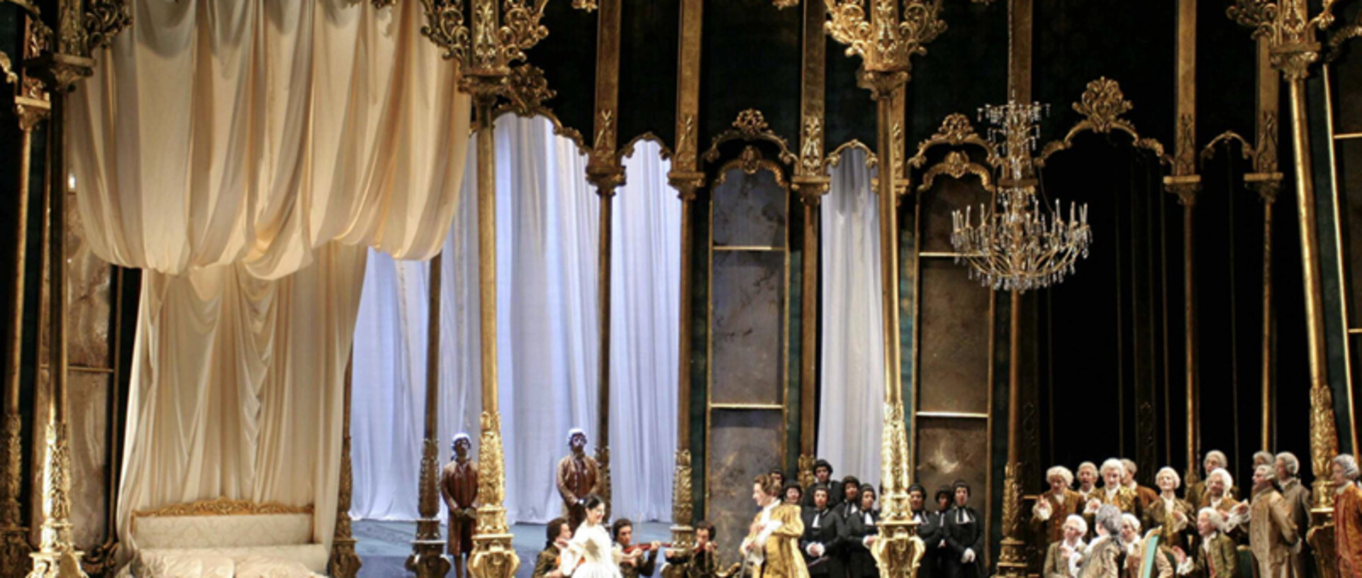 adc-manon-lescaut_act_2_geronte_place.jpg