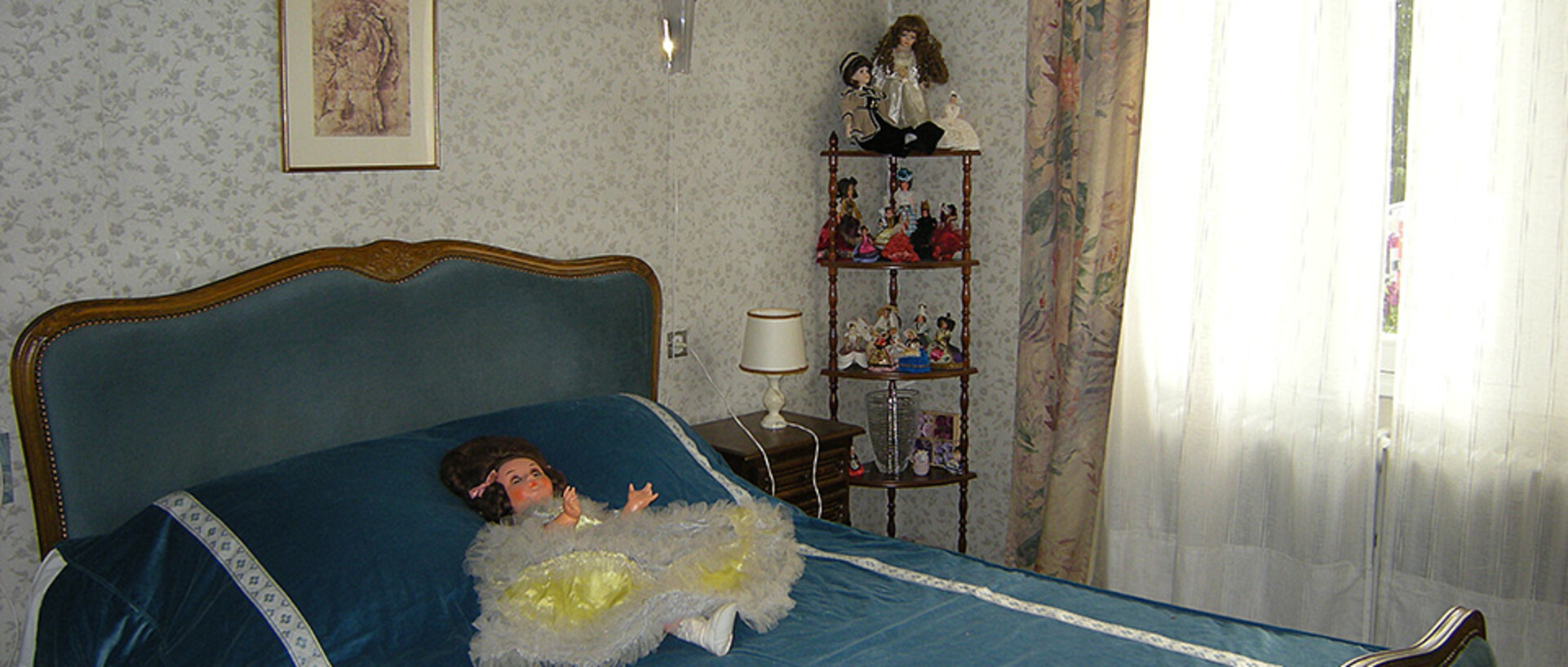 adc-quelques-heures-de-printemps_8.-yvette-chambre.jpg